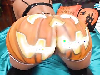 Hayley Davies' hardcore sex session with pumpkin cosplay